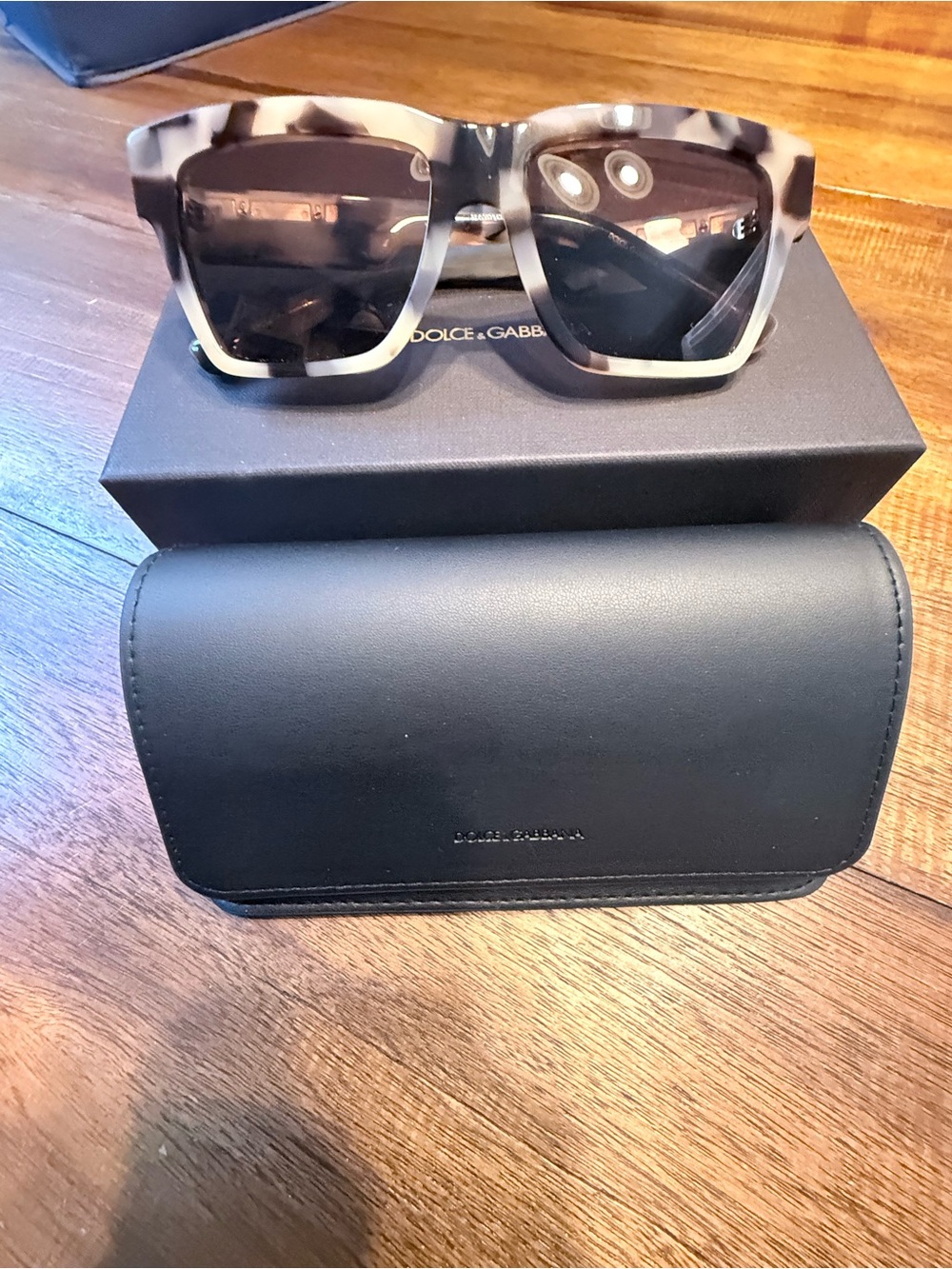 Dolce & Gabbana Tortoiseshell and Black Square Sunglasses